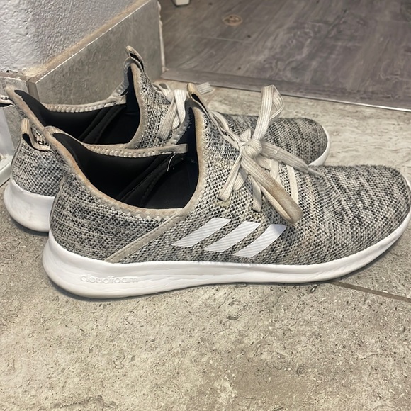 Women’s Adidas size 10 - Picture 1 of 1